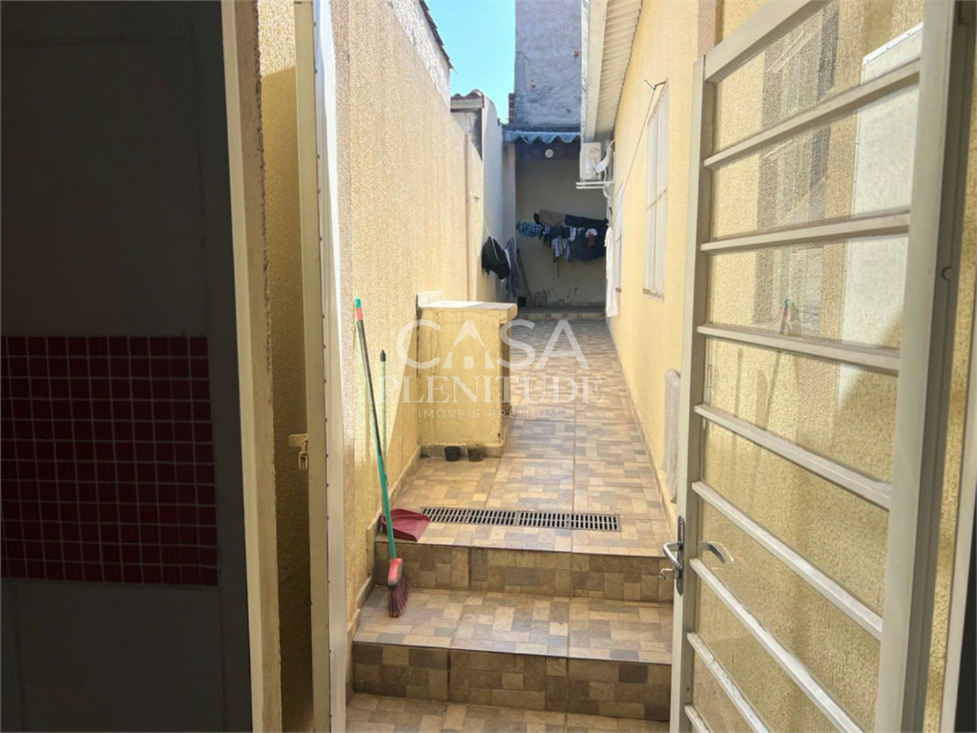 Sobrado à venda com 1 quarto, sendo 2 suítes, em Vila Santana, Sorocaba, SP