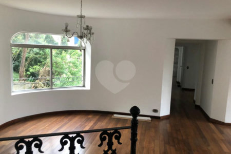 Apartamento à venda com 3 quartos, sendo 1 suíte, em Vila Andrade, São Paulo, SP