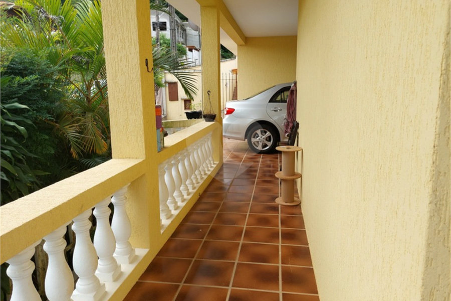 Casa à venda com 5 quartos, sendo 3 suítes, no Centro, Mairiporã, SP
