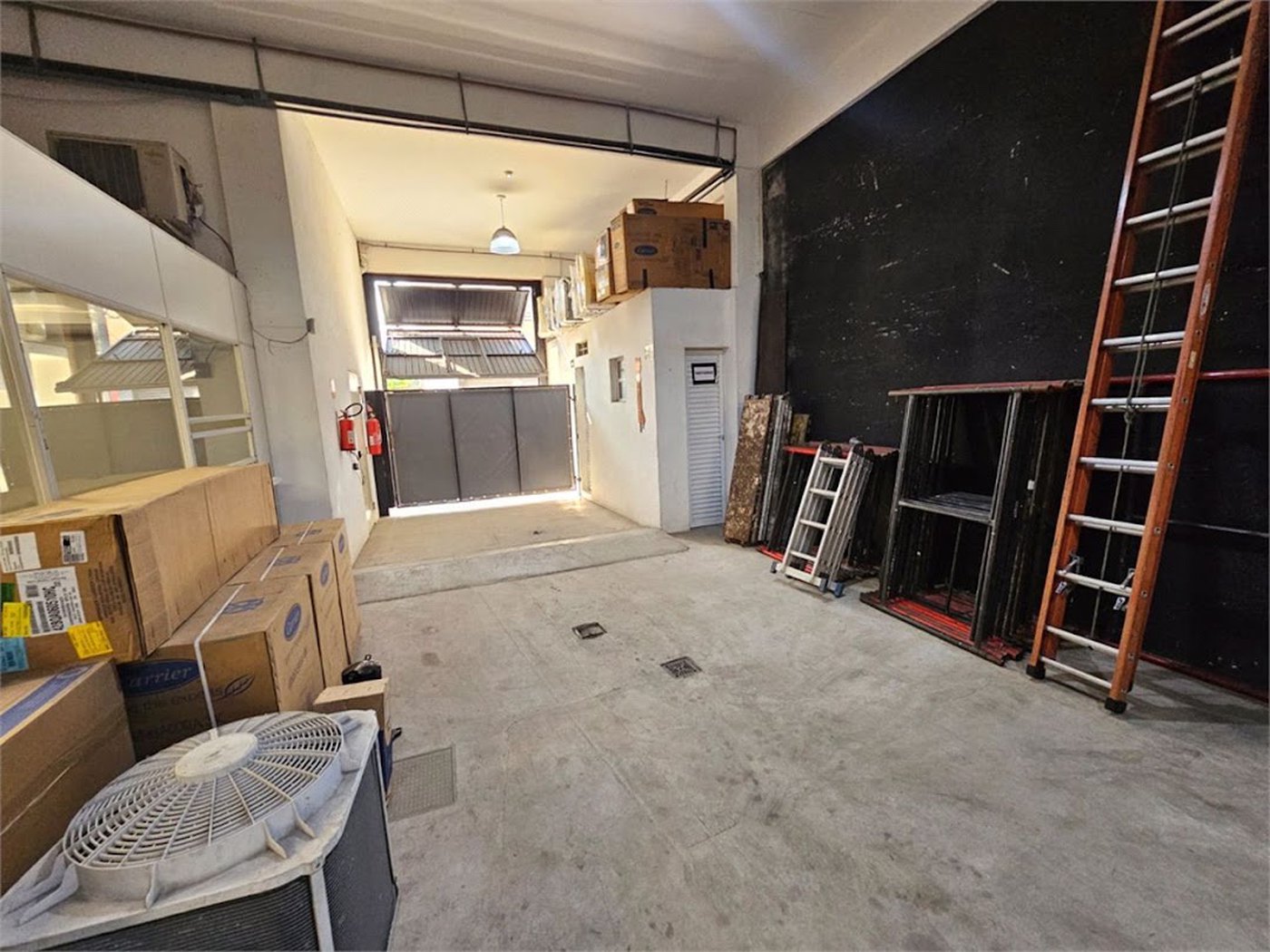 Prédio, 666 m² - venda por R$ 2.500.000,00 ou aluguel por R$ 25.580,01 - Vila Nova - Santos/SP
