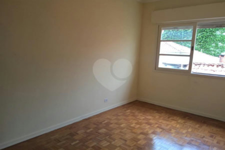Sobrado à venda com 3 quartos, sendo 1 suíte,  em Planalto Paulista, São Paulo, SP