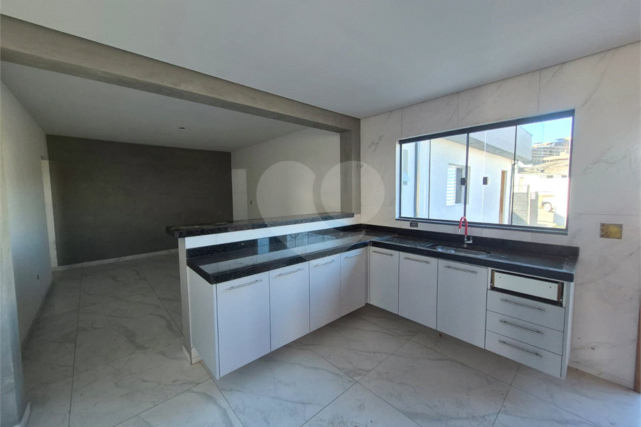 Casa Térrea à venda com 3 quartos, sendo 1 suíte,  em Serra da Cantareira, Mairiporã, SP