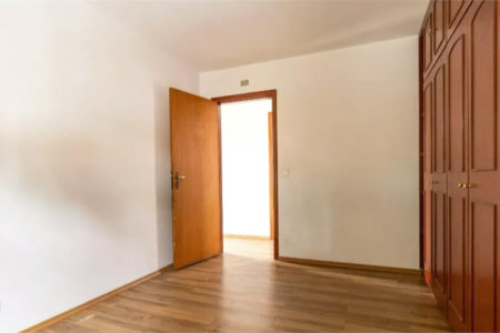Casa à venda com 4 quartos, sendo 1 suíte,  em Vila Tiradentes, São Paulo, SP