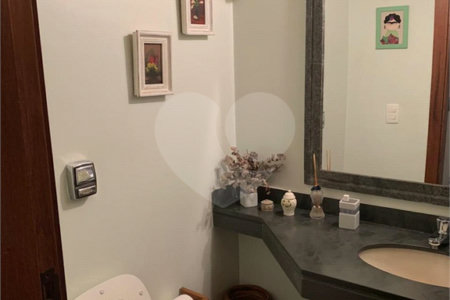 Apartamento à venda com 4 quartos, sendo 2 suítes, em Real Parque, São Paulo, SP