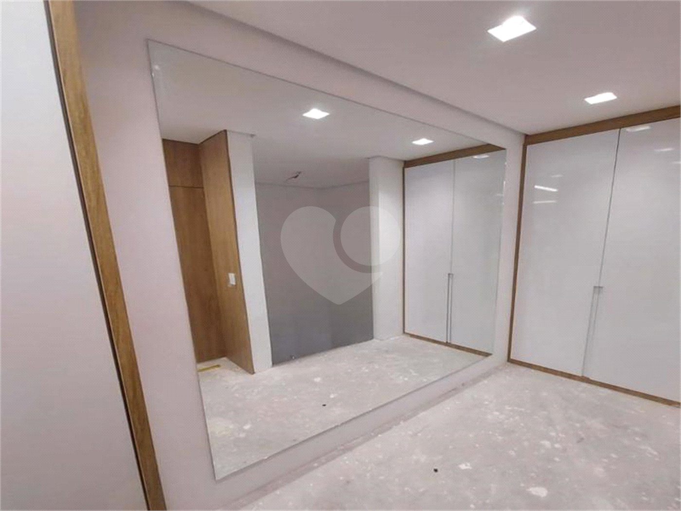 Apartamento à venda com 1 suíte em Vila Nova Conceição, São Paulo, SP