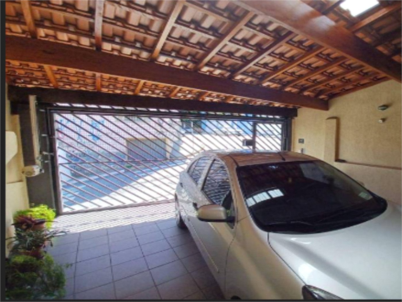 Sobrado à venda com 3 quartos, sendo 1 suíte,  em São Miguel Paulista, São Paulo, SP