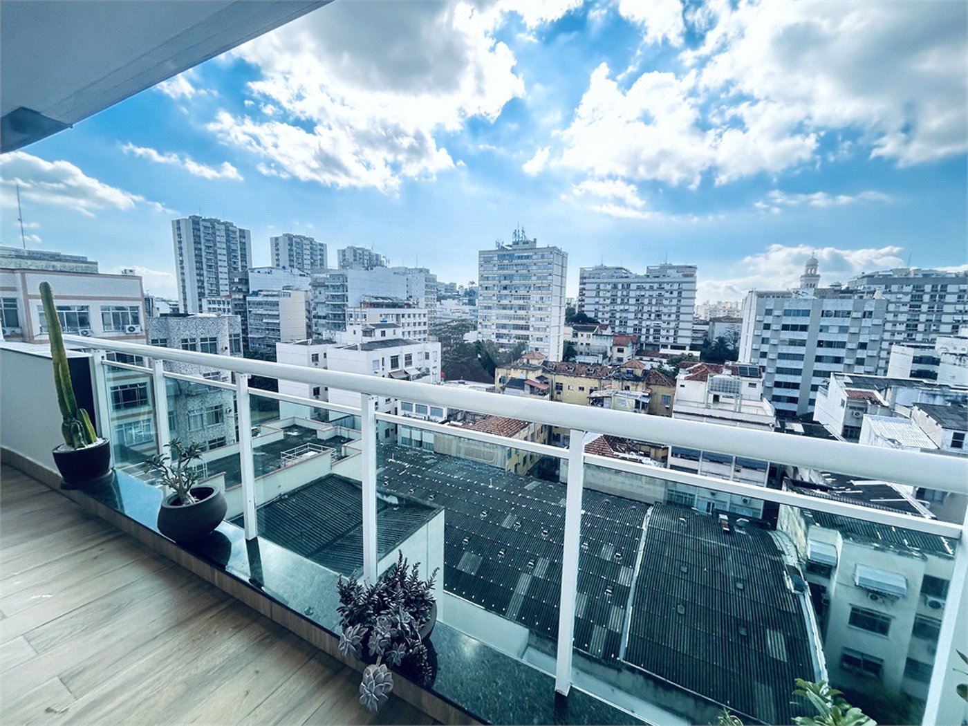 Cobertura à venda com 3 quartos, sendo 1 suíte, em Tijuca, Rio de Janeiro, RJ