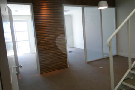 Sala à venda em Vila São Francisco (zona Sul), São Paulo, SP