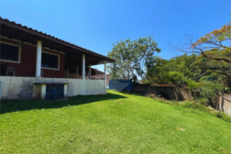 Chácara à venda com 3 quartos, sendo 1 suíte, em Chácara Companheiros, Jundiaí, SP