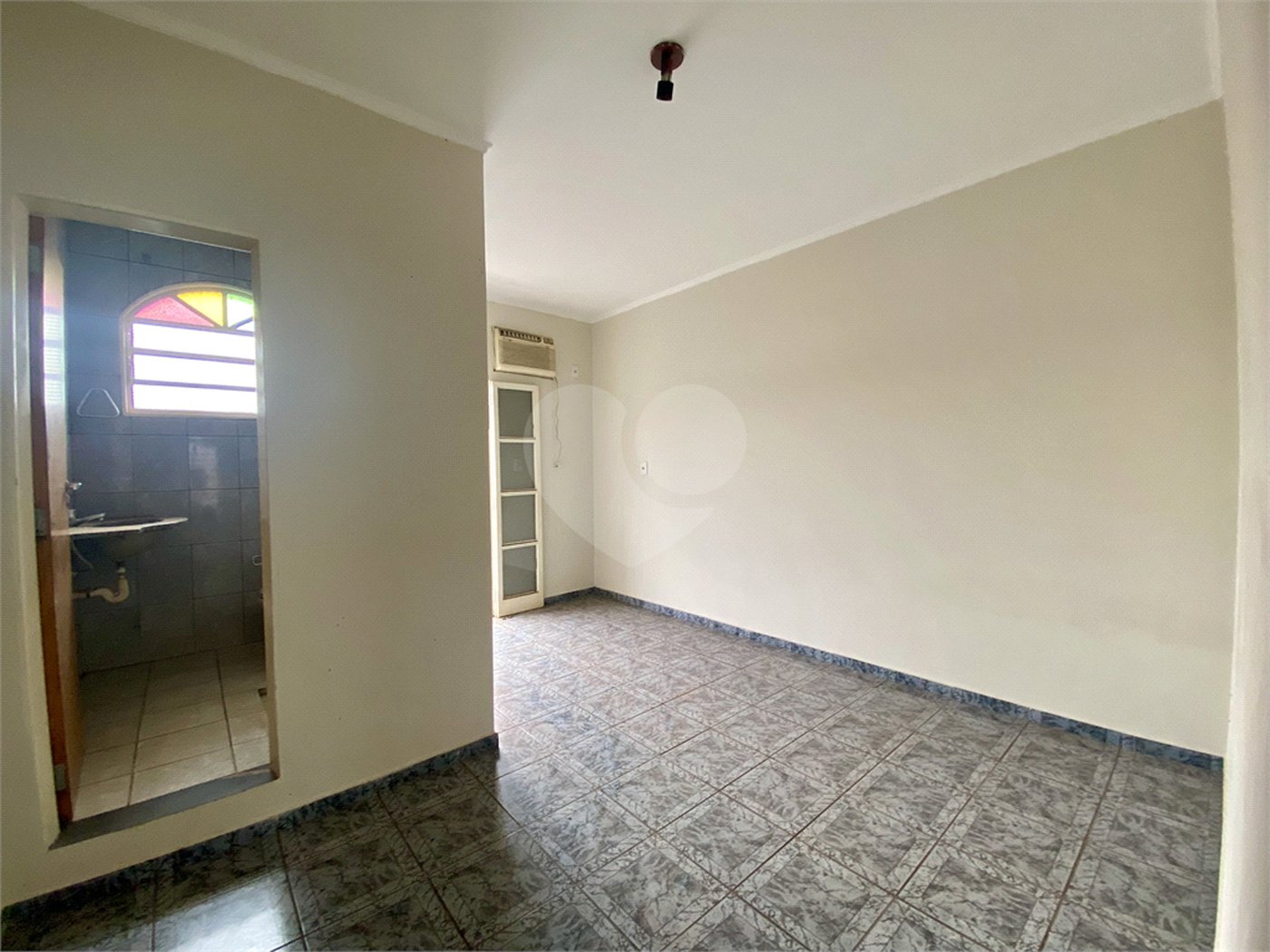 Sobrado à venda com 3 suítes em Campos Elíseos, Ribeirão Preto, SP