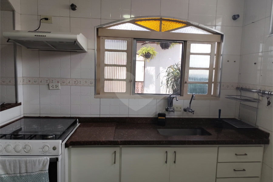 Sobrado à venda com 2 quartos em Vila Nivi, São Paulo, SP