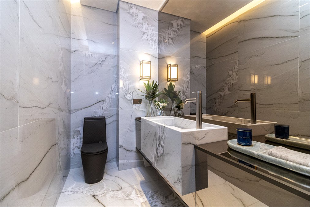 Apartamento à venda com 4 suítes em Jardim Guedala, São Paulo, SP