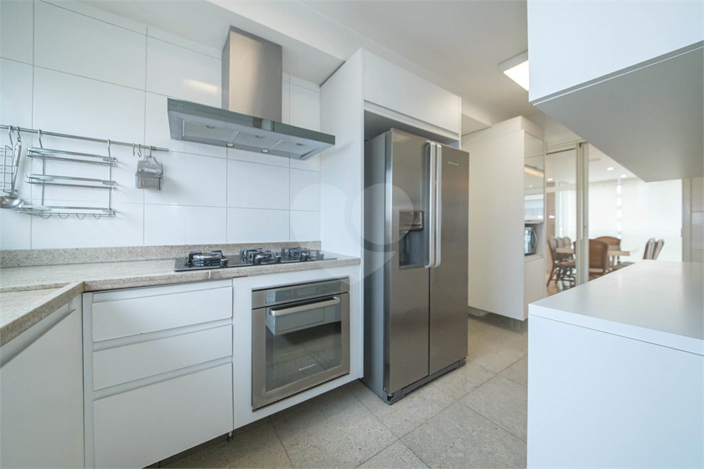 Apartamento à venda com 3 quartos, sendo 2 suítes, em Vila Mariana, São Paulo, SP