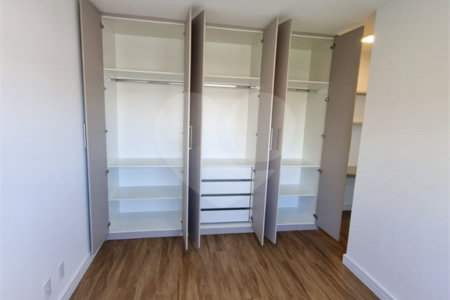 Apartamento à venda com 2 quartos, sendo 1 suíte, em Santo Amaro, São Paulo, SP