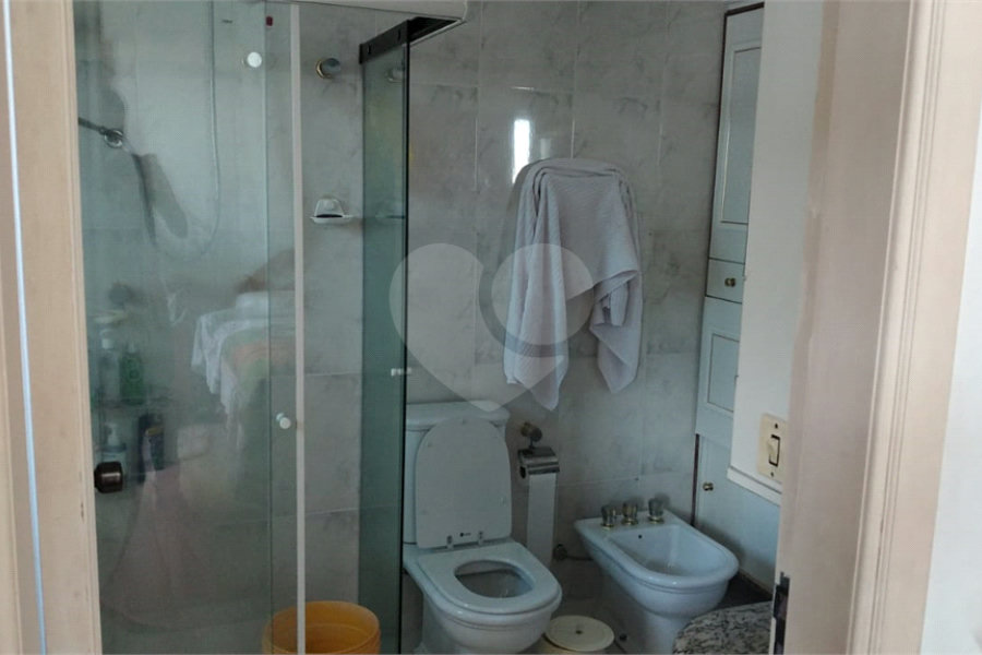 Sobrado à venda com 4 quartos, sendo 2 suítes, em Horto, São Paulo, SP