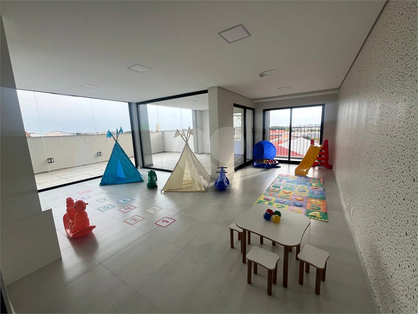 Apartamento à venda com 2 suítes no Centro, Itapetininga, SP