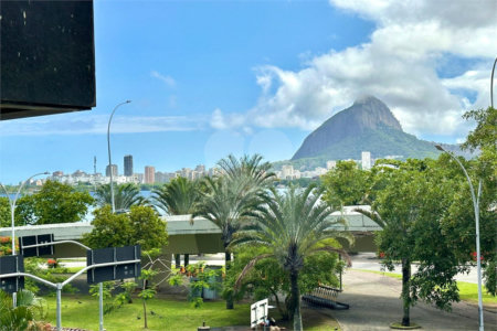 Apartamento à venda com 3 quartos, sendo 1 suíte, em Lagoa, Rio de Janeiro, RJ