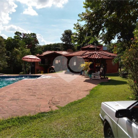 Chácara à venda com 4 quartos, sendo 3 suítes,  em Tupy, Itapetininga, SP