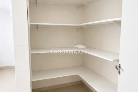 Casa à venda com 3 quartos, sendo 3 suítes, no condomínio Residencial Costa Leste, Três Lagoas - MS