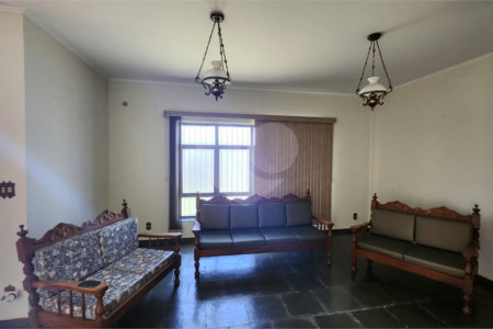 Casa à venda com 3 quartos, sendo 2 suítes, em Jardim Europa (vila Xavier), Araraquara, SP