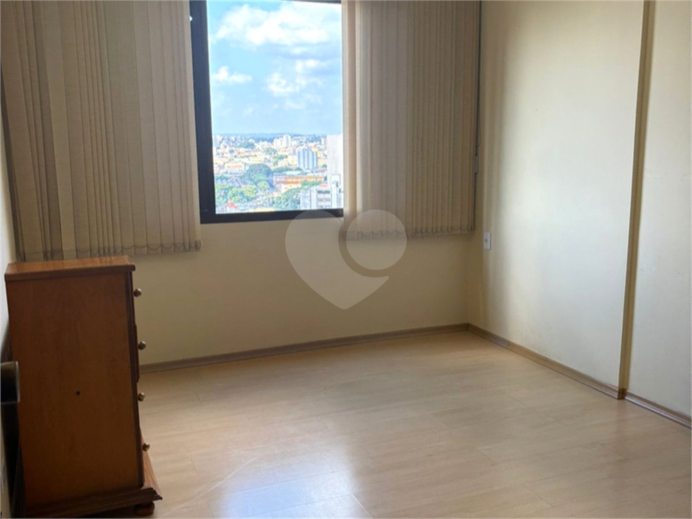 Apartamento à venda com 3 quartos, sendo 1 suíte,  no Centro, Sorocaba, SP