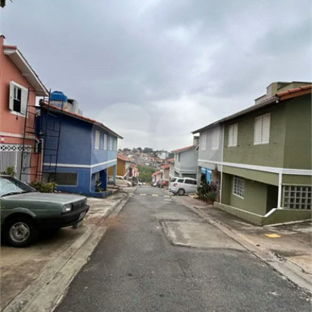 Casa à venda com 3 quartos no condomínio Vila Cantareira, São Paulo - SP