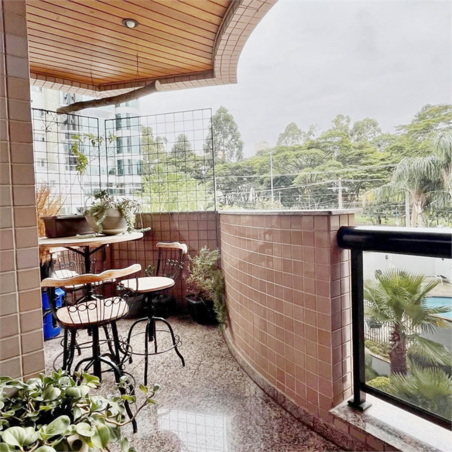 Apartamento à venda com 3 suítes em Jardim Anália Franco, São Paulo, SP
