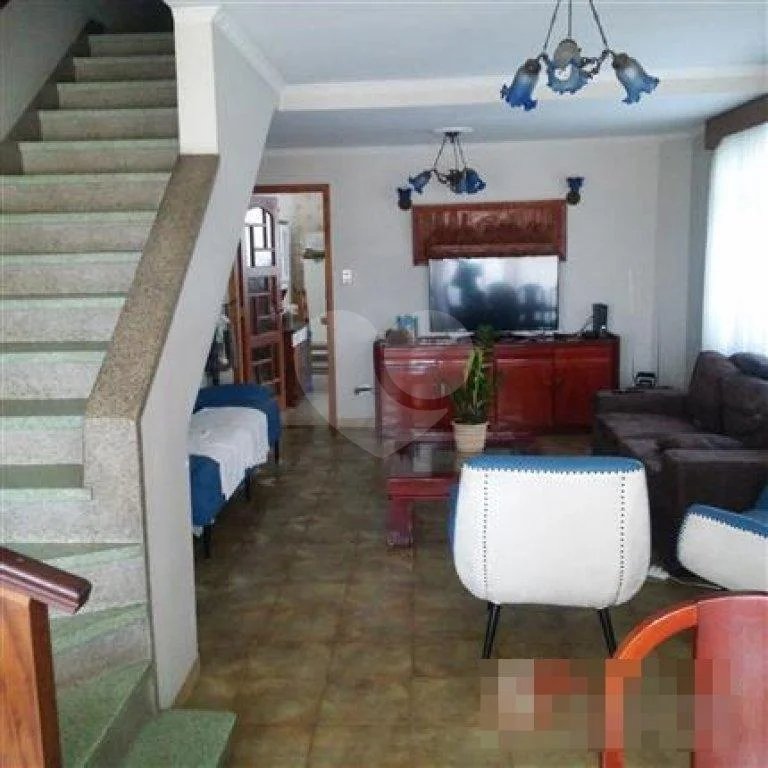 Sobrado à venda com 3 quartos em Água Fria, São Paulo, SP