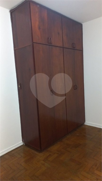 Sobrado à venda com 4 quartos, sendo 1 suíte, em Vila Mazzei, São Paulo, SP