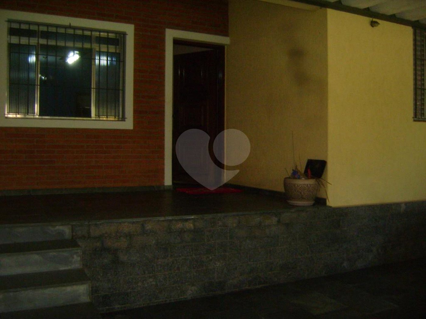 Casa à venda com 3 quartos, sendo 1 suíte,  em Jardim Colombo, São Paulo, SP