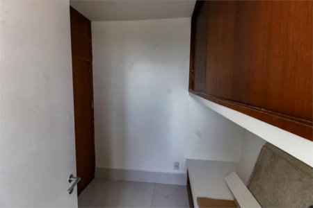 Apartamento à venda com 3 quartos, sendo 2 suítes, em Vila Andrade, São Paulo, SP