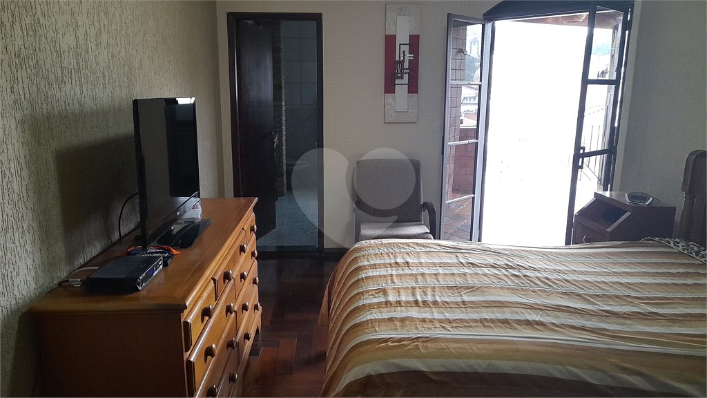 Sobrado à venda com 3 quartos, sendo 2 suítes, em Santana, São Paulo, SP