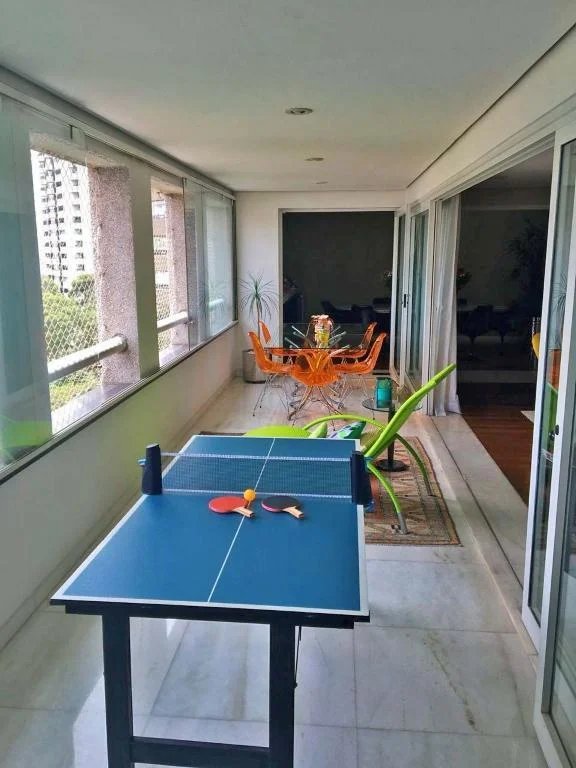 Apartamento para alugar com 4 quartos, sendo 3 suítes, em Jardim Londrina, São Paulo, SP
