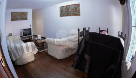 Sobrado à venda com 4 quartos, sendo 2 suítes,  em Tremembé, São Paulo, SP