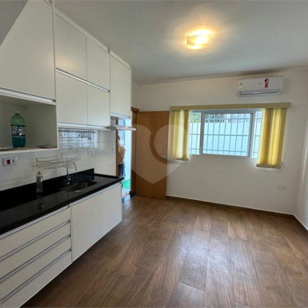 Casa para alugar com 1 suíte no condomínio Sem Nome, São Paulo - SP