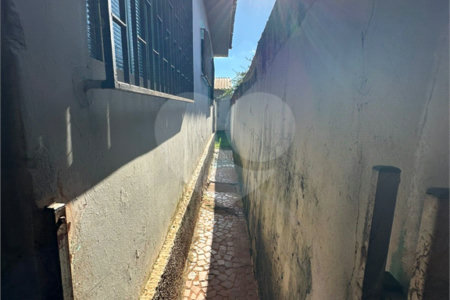 Casa à venda com 4 quartos, sendo 1 suíte,  em Jardim Estoril, Ponta Porã, MS