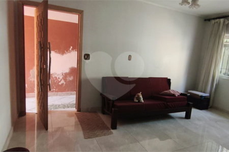 Casa para alugar com 6 quartos, sendo 2 suítes,  em Vila São João, Guarulhos, SP