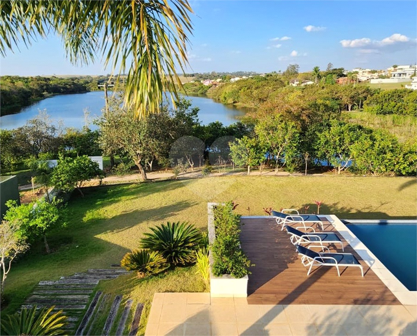 Casa à venda com 4 suítes no condomínio Village Ipanema 1, Araçoiaba da Serra - SP