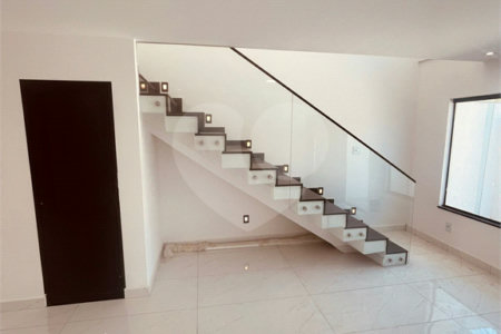 Casa à venda com 3 quartos, sendo 2 suítes, no condomínio Grand Park, Rio de Janeiro - RJ