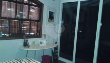 Sobrado à venda com 3 quartos, sendo 1 suíte,  em Jardim das Vertentes, São Paulo, SP