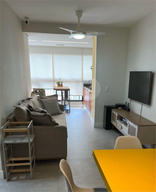 Apartamento à venda com 3 quartos, sendo 1 suíte,  em Parque São Jorge, São Paulo, SP