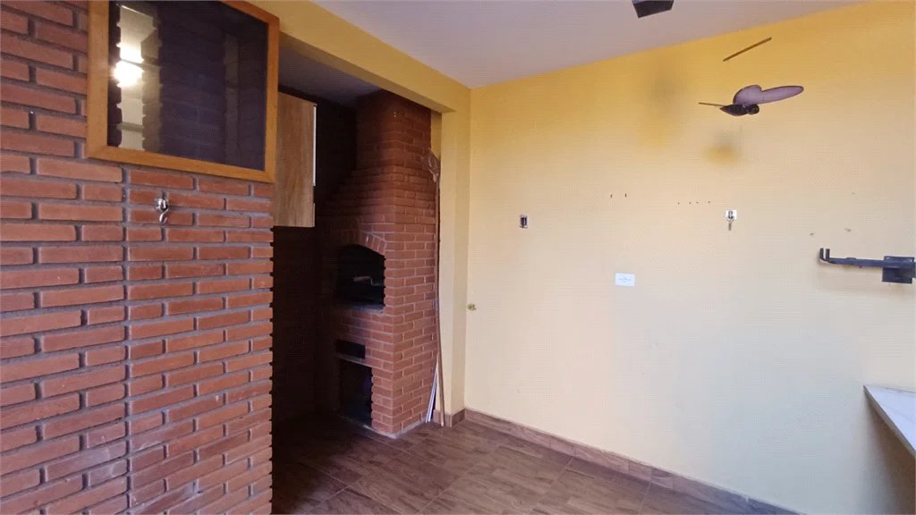 Sobrado à venda com 5 quartos, sendo 2 suítes, em Parque Continental, São Paulo, SP