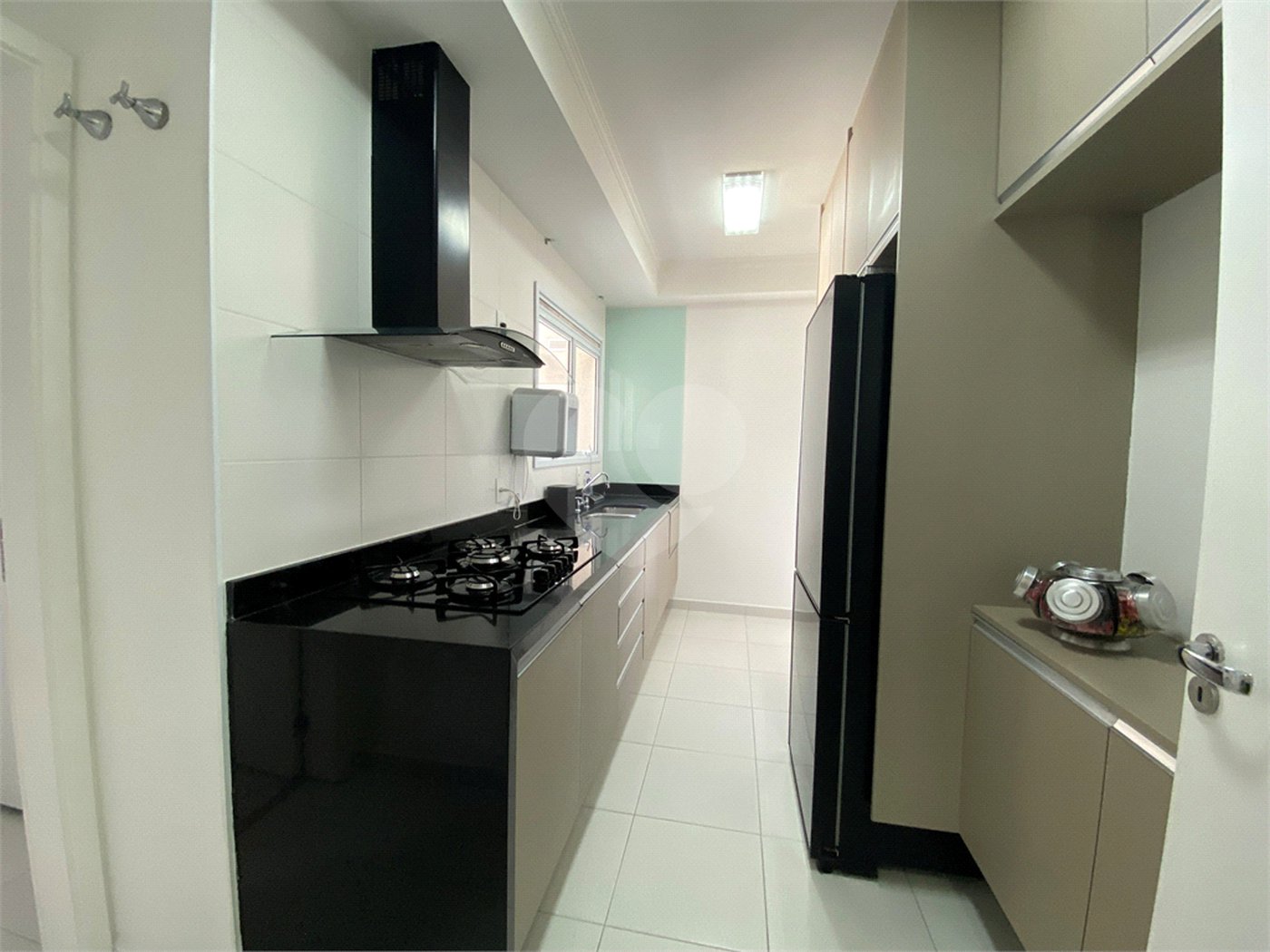 Apartamento à venda com 3 suítes em Barra Funda, São Paulo, SP