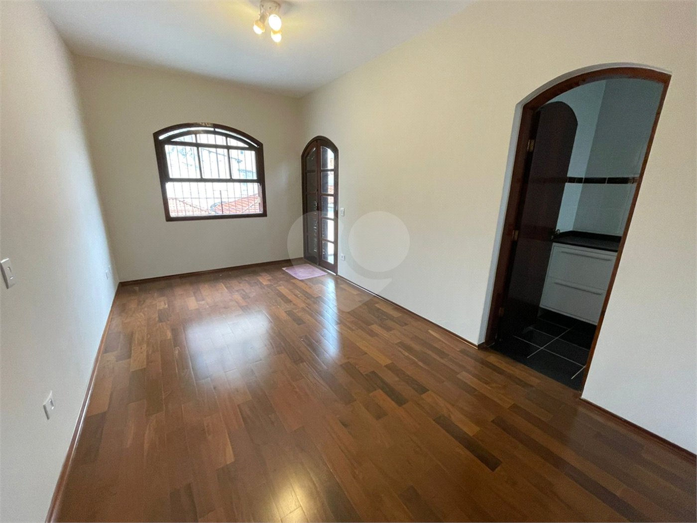 Sobrado à venda com 3 quartos, sendo 2 suítes, em Vila Palmeiras, São Paulo, SP