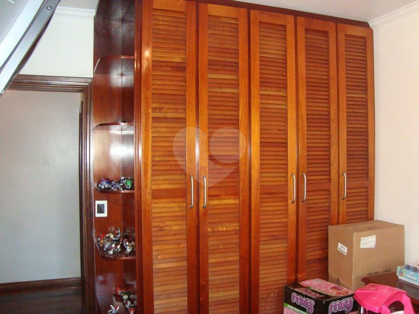 Sobrado à venda com 4 quartos, sendo 2 suítes, em Santa Teresinha, São Paulo, SP