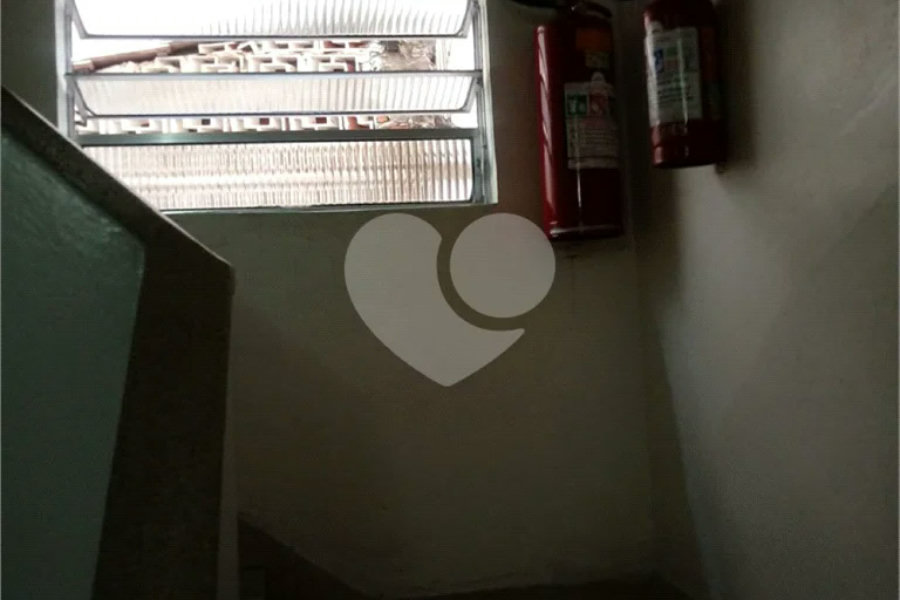 Apartamento com 1 dormitório sem vaga