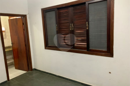 Casa à venda com 4 quartos, sendo 3 suítes, em Jardim Alvorada (zona Oeste), São Paulo, SP
