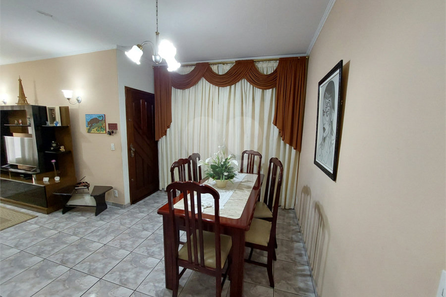 Sobrado à venda com 6 quartos, sendo 2 suítes, em Jardim São Paulo(zona Norte), São Paulo, SP