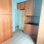Apartamento à venda com 3 quartos, sendo 1 suíte, em Vila Olímpia, São Paulo, SP