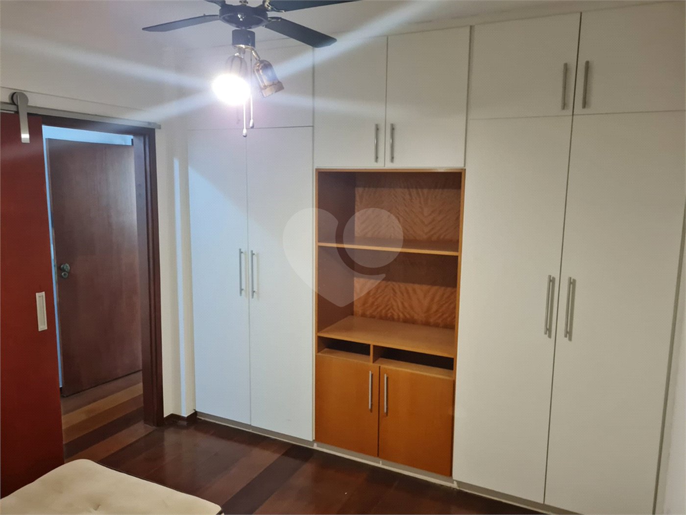 Apartamento à venda com 3 quartos, sendo 1 suíte,  em Vila Angeli, Valinhos, SP